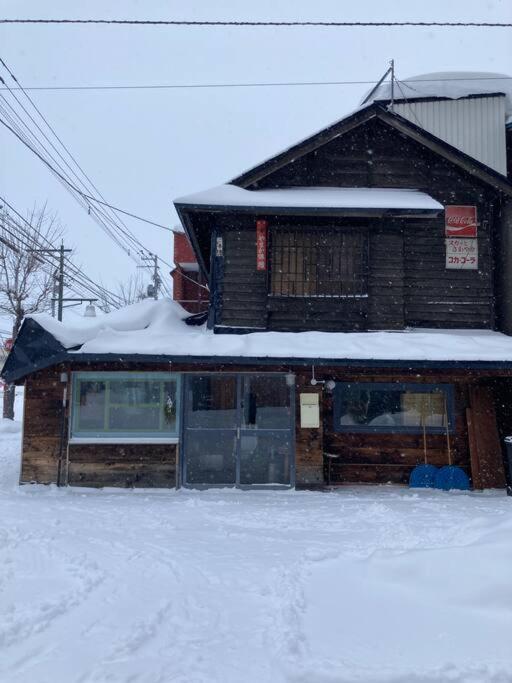 宿泊×編集事務所×土産物店「あさひかわ編集室」 Asahikawa Bagian luar foto
